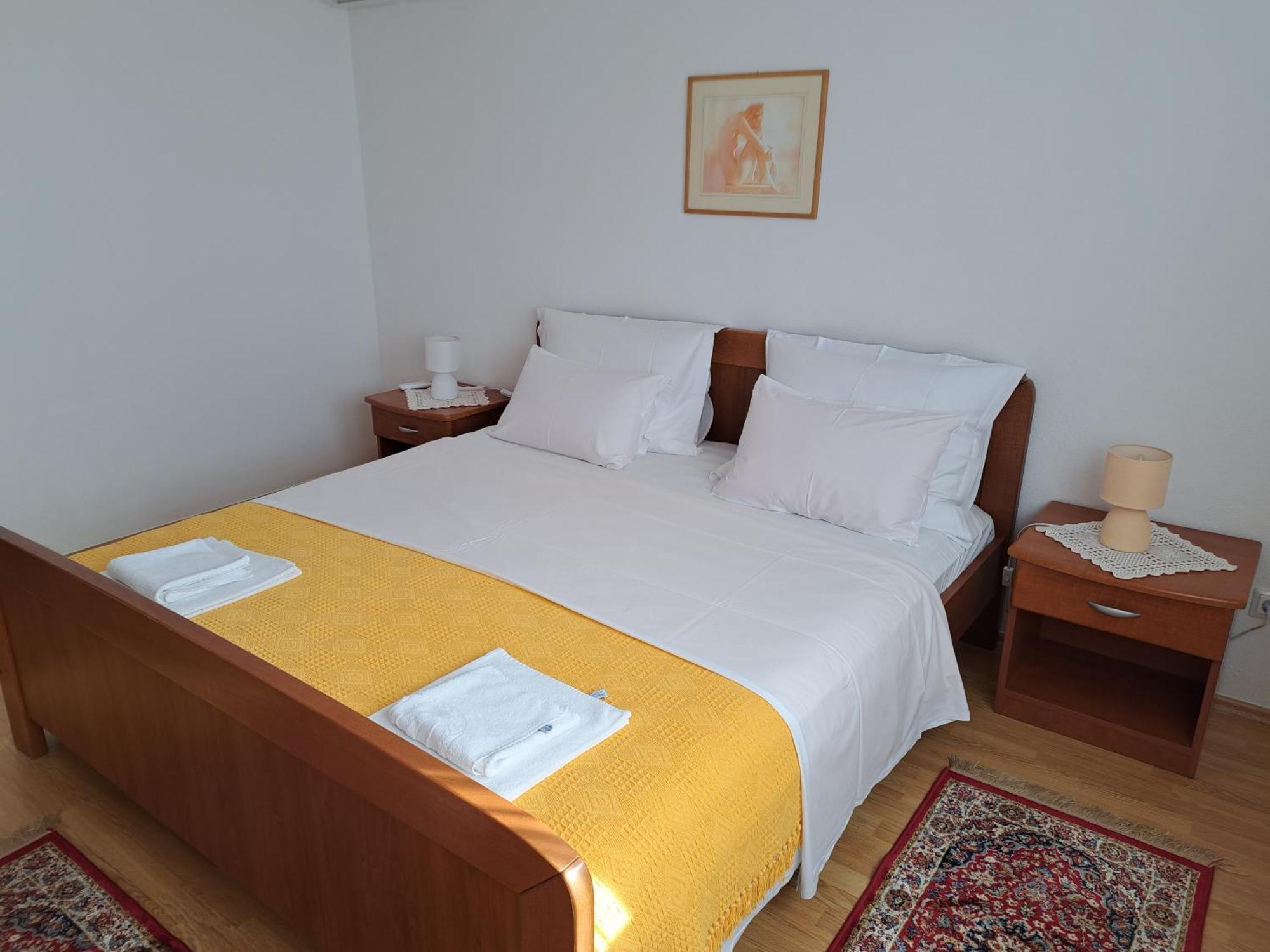 Apartments Pink House Povljana Ngoại thất bức ảnh