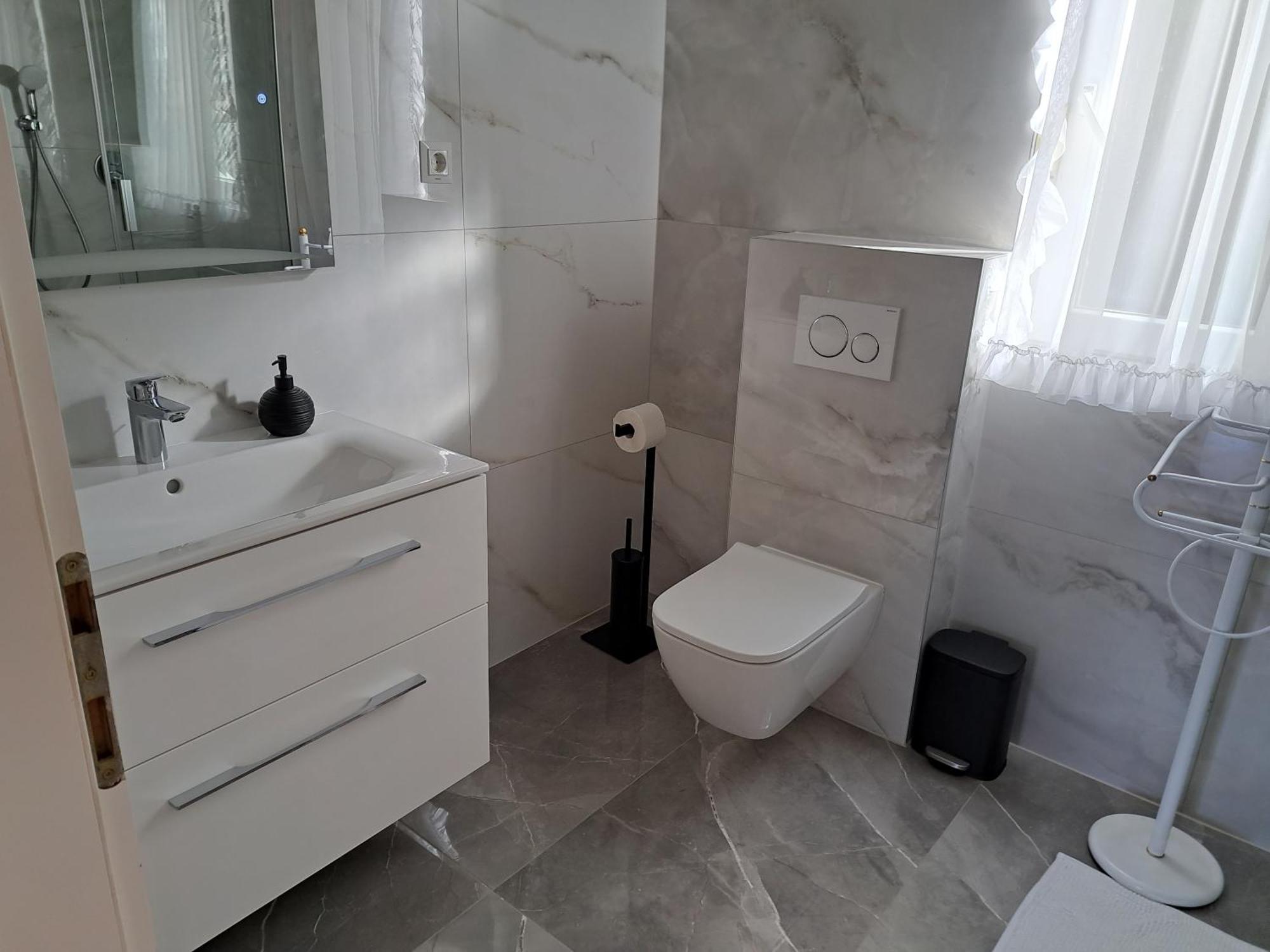 Apartments Pink House Povljana Ngoại thất bức ảnh