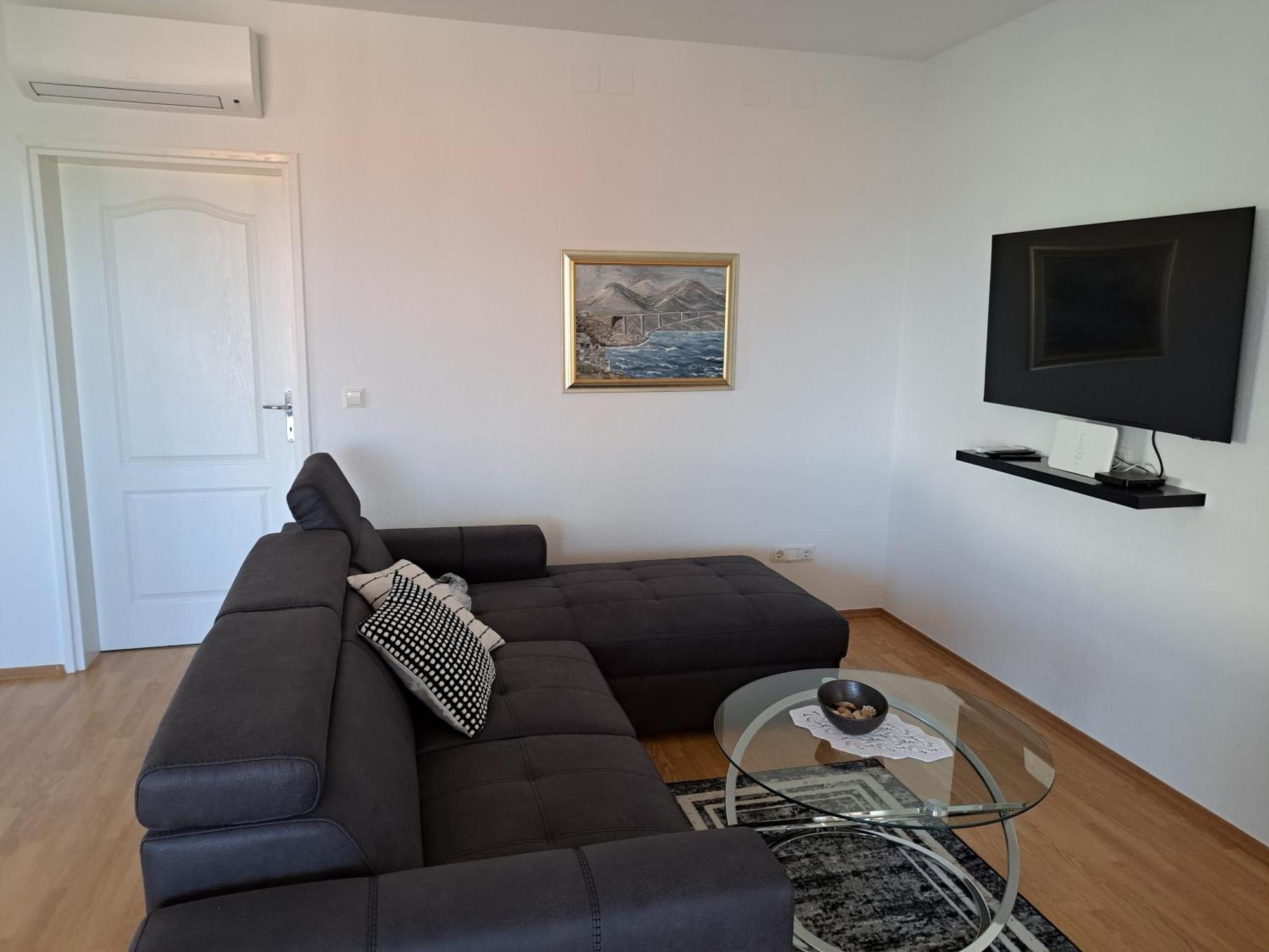 Apartments Pink House Povljana Ngoại thất bức ảnh